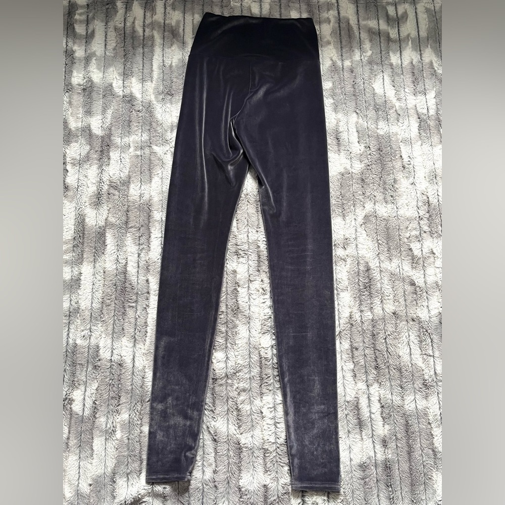 Wilfred Free Aritzia Daria Velvet legging Size Small - Picture 3 of 10